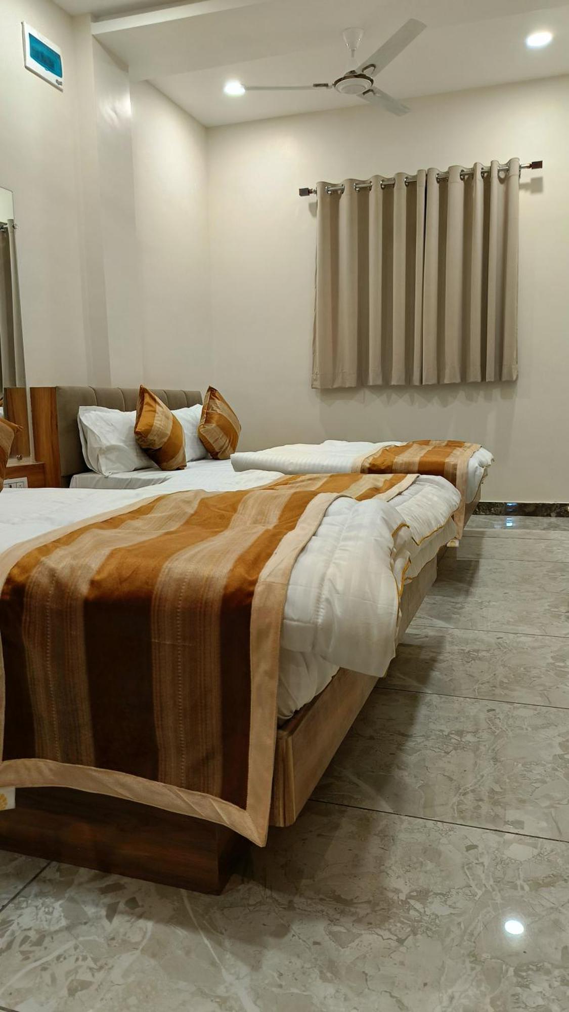 Shree Shyamraj Hotel Ujjain Exterior photo
